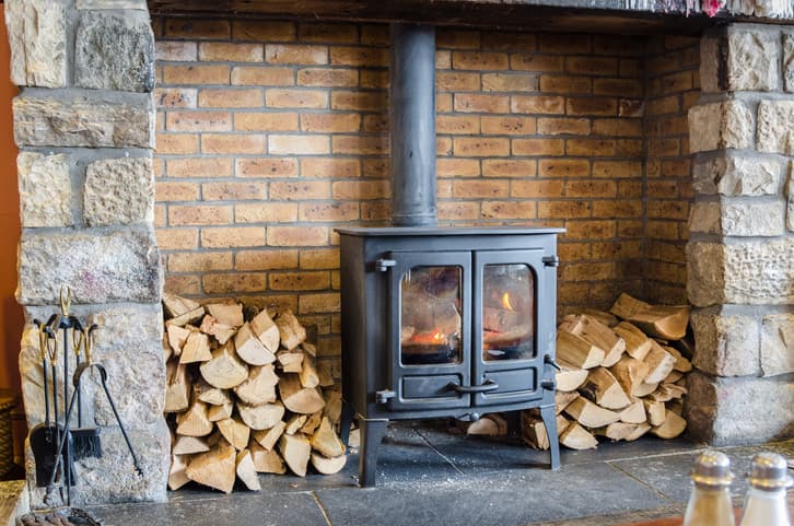 Best Wood For Log Burners Featured Image